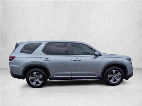 Certified 2024 Honda Pilot EX-L image 4