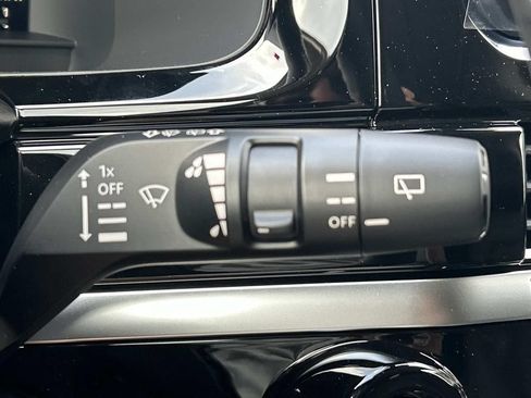 New 2026 Nissan Pathfinder SL w/ SL Premium Package FWD image 31