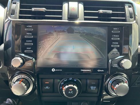 Used 2023 Toyota 4Runner TRD Off-Road Premium w/ Moonroof Package AWD/4WD image 17
