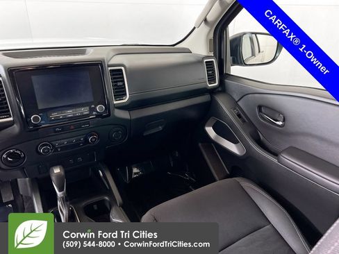 Used 2024 Nissan Frontier SV w/ Tow Package AWD/4WD image 24