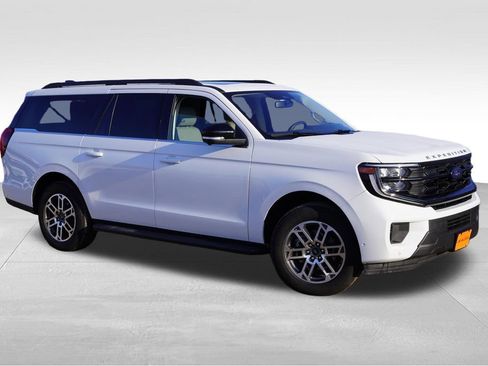 Certified 2025 Ford Expedition Max Active image 2