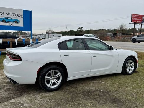Used 2021 Dodge Charger SXT w/ Leather Interior Group image 10