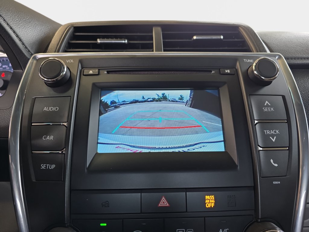 Used 2017 Toyota Camry LE FWD image 24