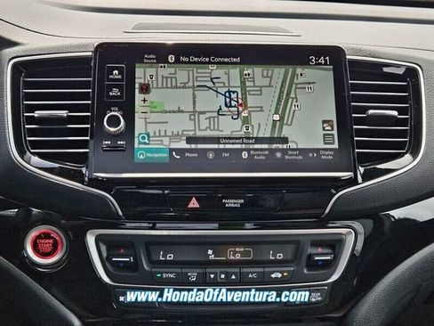 New 2025 Honda Ridgeline Black Edition image 10