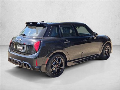 New 2026 MINI Cooper S image 2