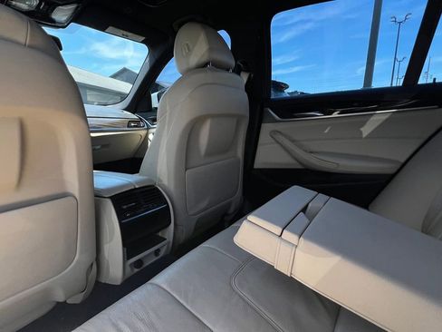 Used 2017 BMW 530i RWD image 19