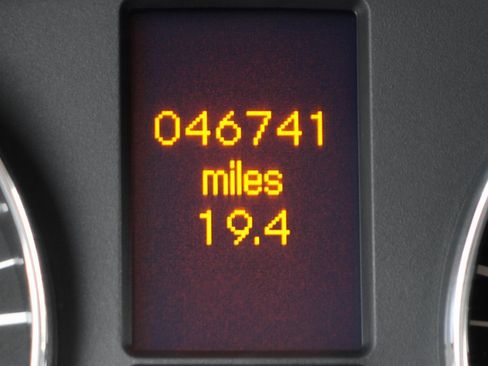 Used 2016 Mercedes-Benz Sprinter 2500 image 25