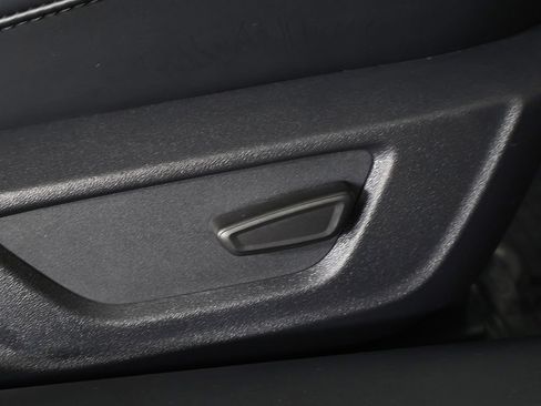 Used 2025 Ford Mustang GT Premium RWD image 33