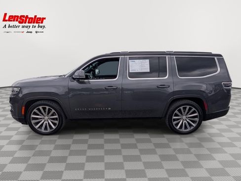 Used 2022 Jeep Grand Wagoneer Series II w/ Convenience Group III AWD/4WD image 2