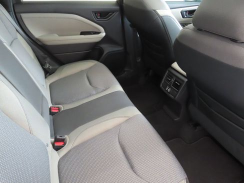 New 2026 Subaru Forester Premium AWD/4WD image 24