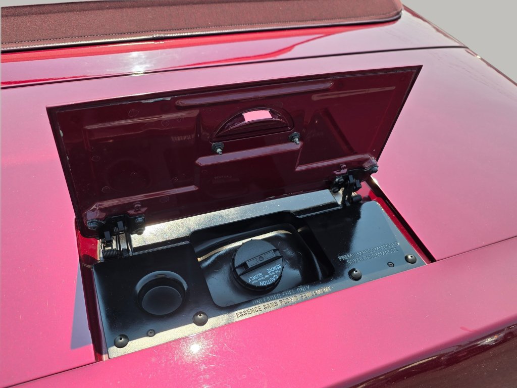 Used 1993 Chevrolet Corvette Convertible RWD image 18
