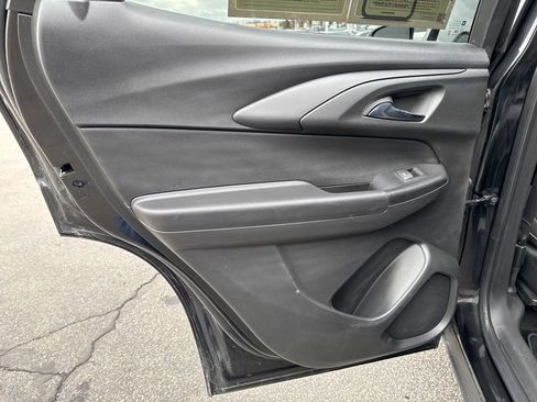 Used 2023 Chevrolet TrailBlazer LT w/ Convenience Package image 32