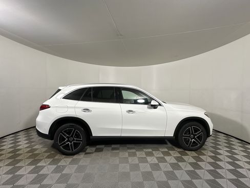 Used 2026 Mercedes-Benz GLC 300 4MATIC image 8
