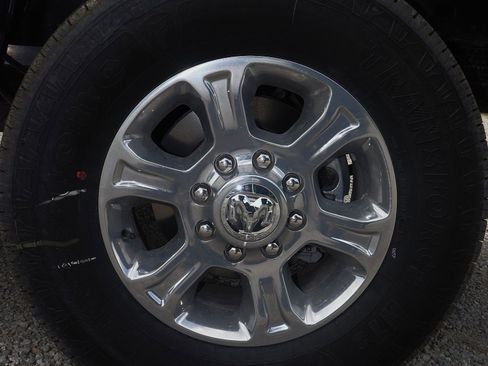 New 2025 RAM 2500 Big Horn image 9