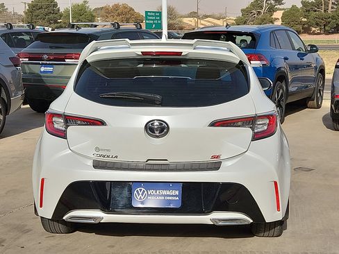 Used 2022 Toyota Corolla SE image 6