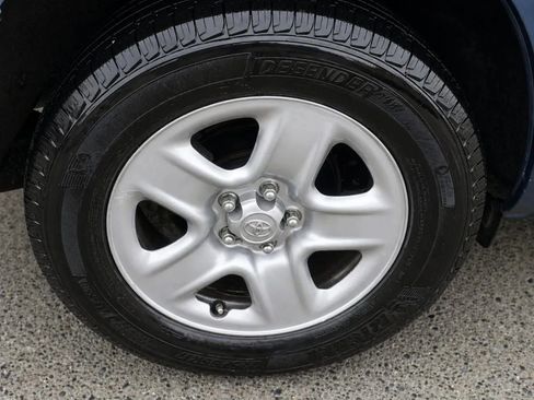 Used 2011 Toyota RAV4 4WD w/ Base L4 Extra Value Pkg image 22