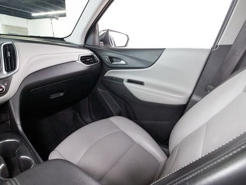 Used 2018 Chevrolet Equinox Premier AWD/4WD image 7
