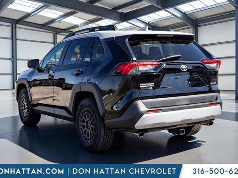 Used 2019 Toyota RAV4 Adventure AWD/4WD image 23