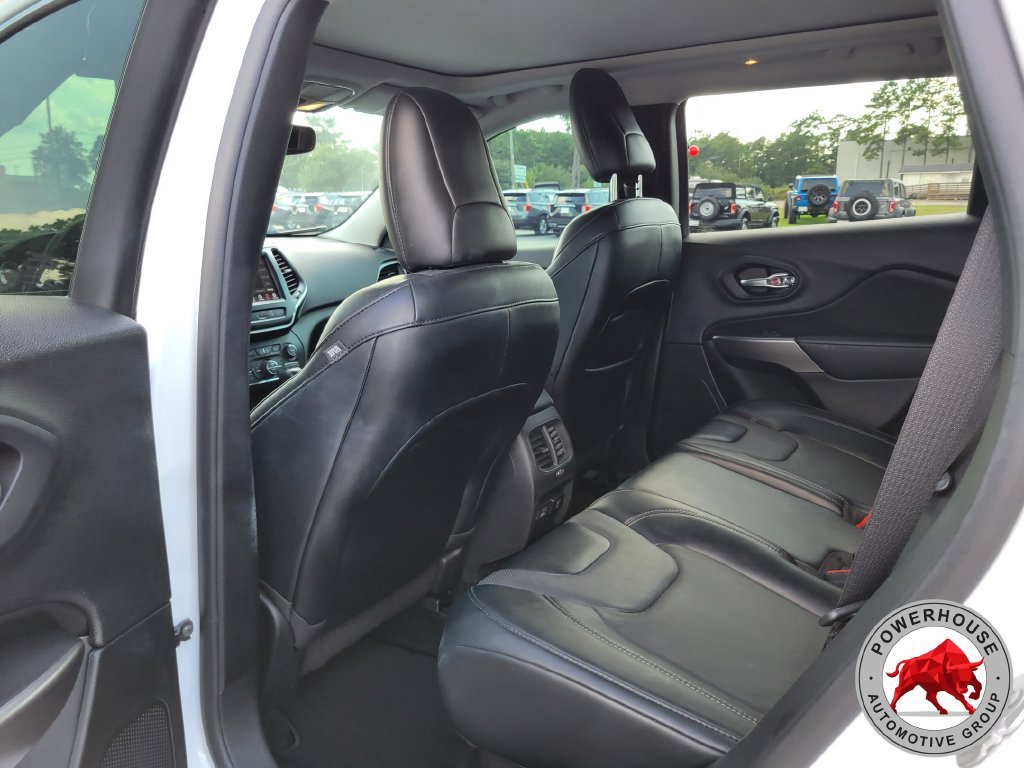 Used 2022 Jeep Cherokee Latitude Lux FWD image 16