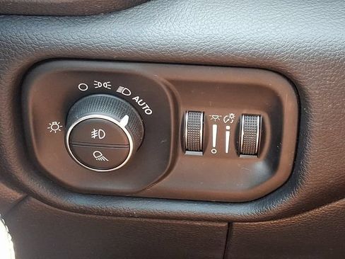 Used 2025 RAM 2500 Laramie w/ Night Edition RWD image 22