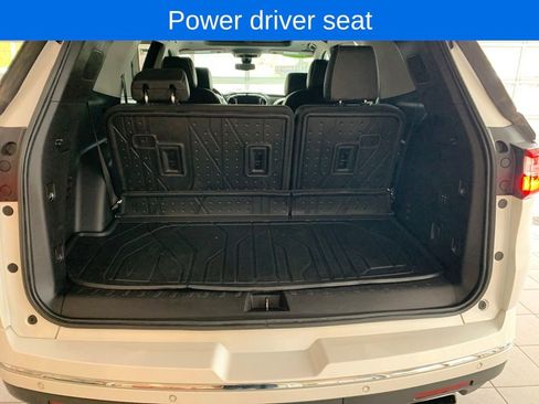 Used 2021 Chevrolet Traverse High Country w/ LPO, Floor Liner Package AWD/4WD image 15