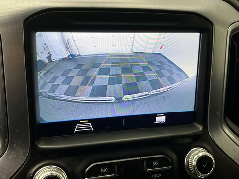 Used 2019 GMC Sierra 1500 SLE w/ SLE Value Package image 5