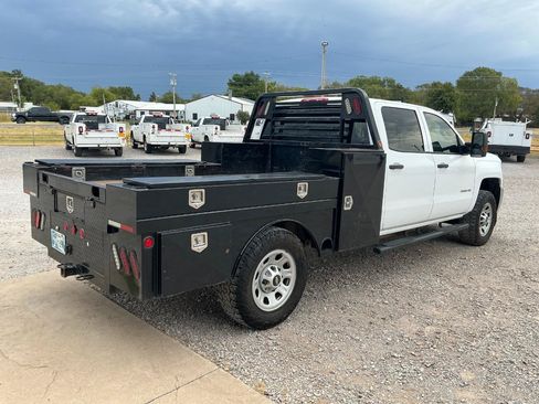 Used 2018 Chevrolet Silverado 3500 W/T w/ WT Convenience Package AWD/4WD image 4