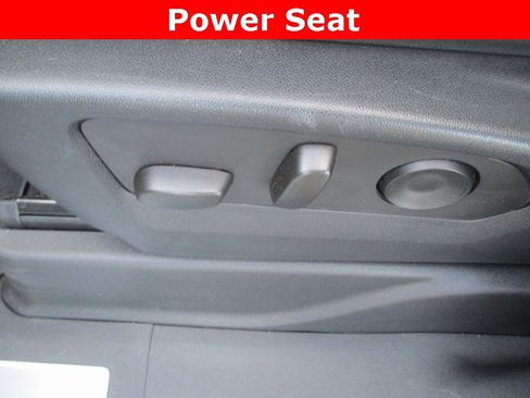 Certified 2023 GMC Yukon SLT image 25