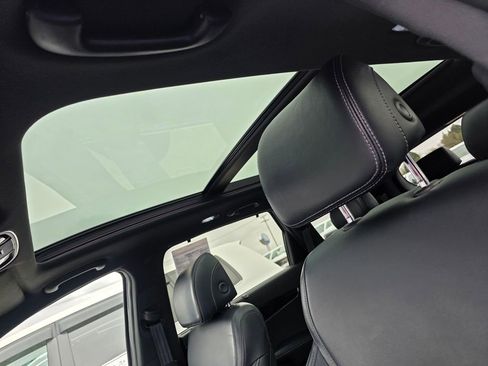 Used 2017 Kia Sorento SX image 27