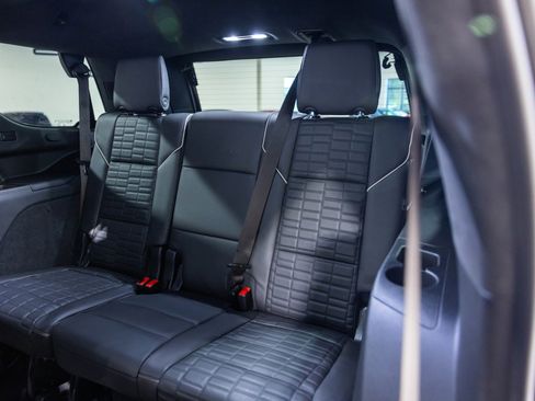 Used 2024 Cadillac Escalade V AWD/4WD image 37