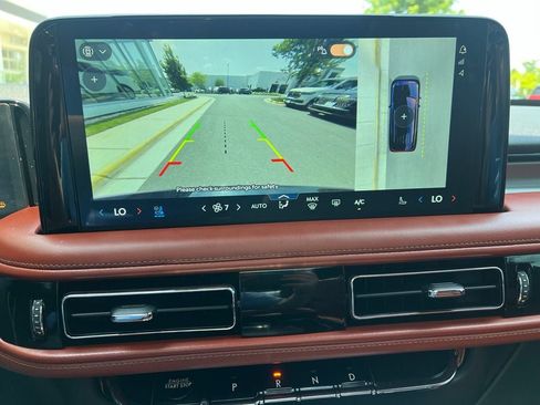 Used 2026 Lincoln Aviator Reserve w/ Luxury Package AWD/4WD image 32
