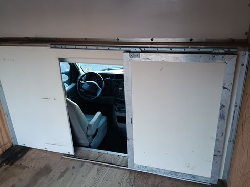 Used 2014 Ford E-350 and Econoline 350 Super Duty RWD image 15