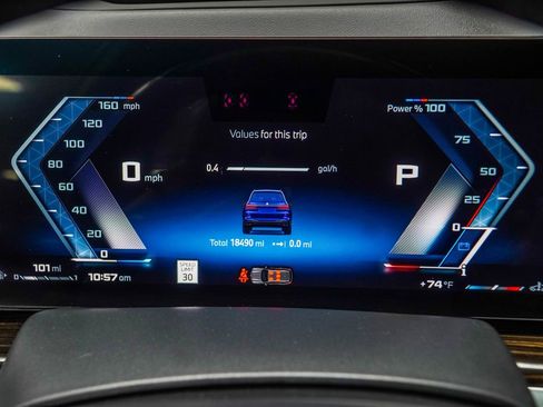 Used 2024 BMW X7 M60i AWD/4WD image 42
