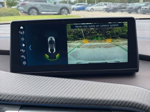 Used 2019 BMW i8 Coupe AWD/4WD image 17