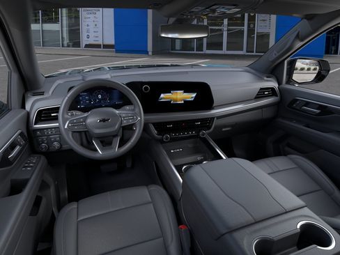 New 2026 Chevrolet Suburban RST w/ RST Capability Package AWD/4WD image 39