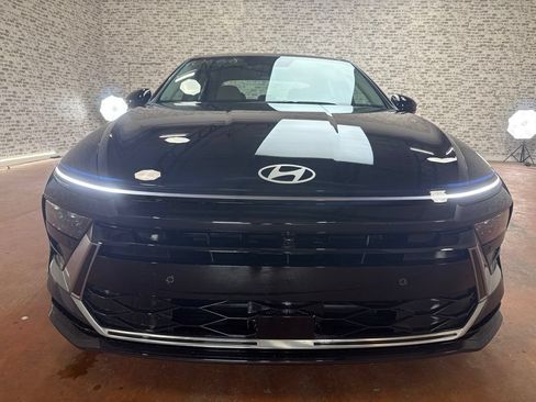 New 2026 Hyundai Sonata Limited FWD image 2