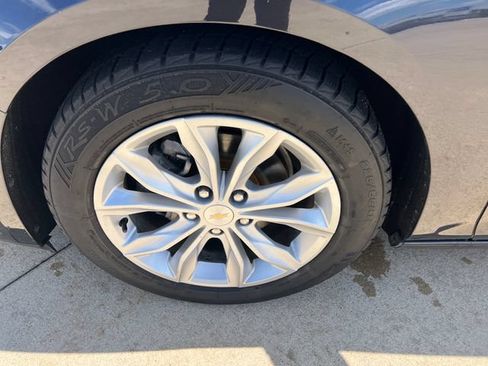 Certified 2023 Chevrolet Malibu LT FWD image 10