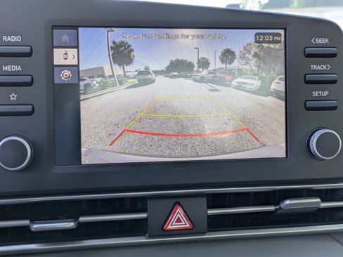 Used 2025 Hyundai Elantra Sport image 28