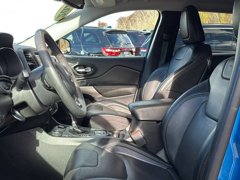 Certified 2022 Jeep Cherokee Latitude Lux image 13