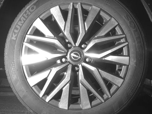 Used 2025 Nissan Altima 2.5 SV FWD image 15