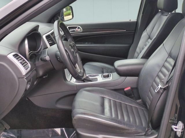 Used 2018 Jeep Grand Cherokee Limited AWD/4WD image 12