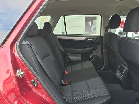 Used 2019 Subaru Outback 2.5i Premium image 15