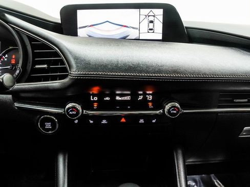 Used 2022 MAZDA MAZDA3 s image 23