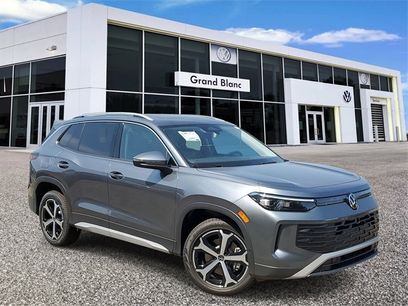 New 2025 Volkswagen Tiguan SE