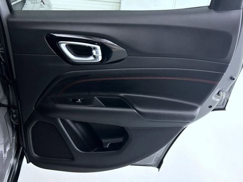 Certified 2022 Jeep Compass Trailhawk w/ Trailhawk Convenience Group AWD/4WD image 17