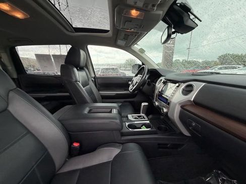 Used 2020 Toyota Tundra Limited w/ Limited Premium Package AWD/4WD image 13