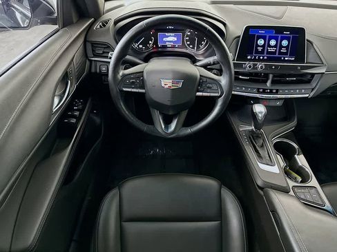 Used 2020 Cadillac CT4 Luxury w/ Cold Weather Package image 10