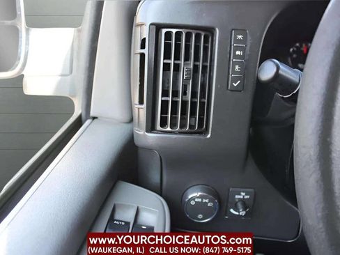 Used 2017 GMC Savana 2500 Extended image 17