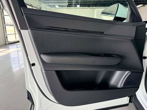 New 2025 Polestar Polestar 3 image 11