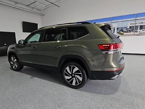 New 2026 Volkswagen Atlas SE FWD image 7